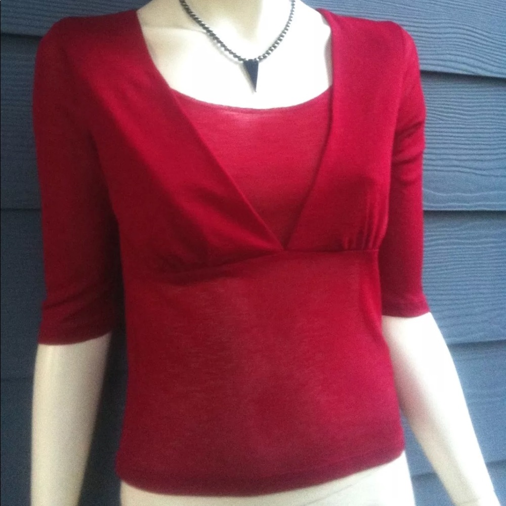 CUE JUNIORS WOMEN’S TOP BLOUSE 
RED ¾ SLEEVE SZ L
